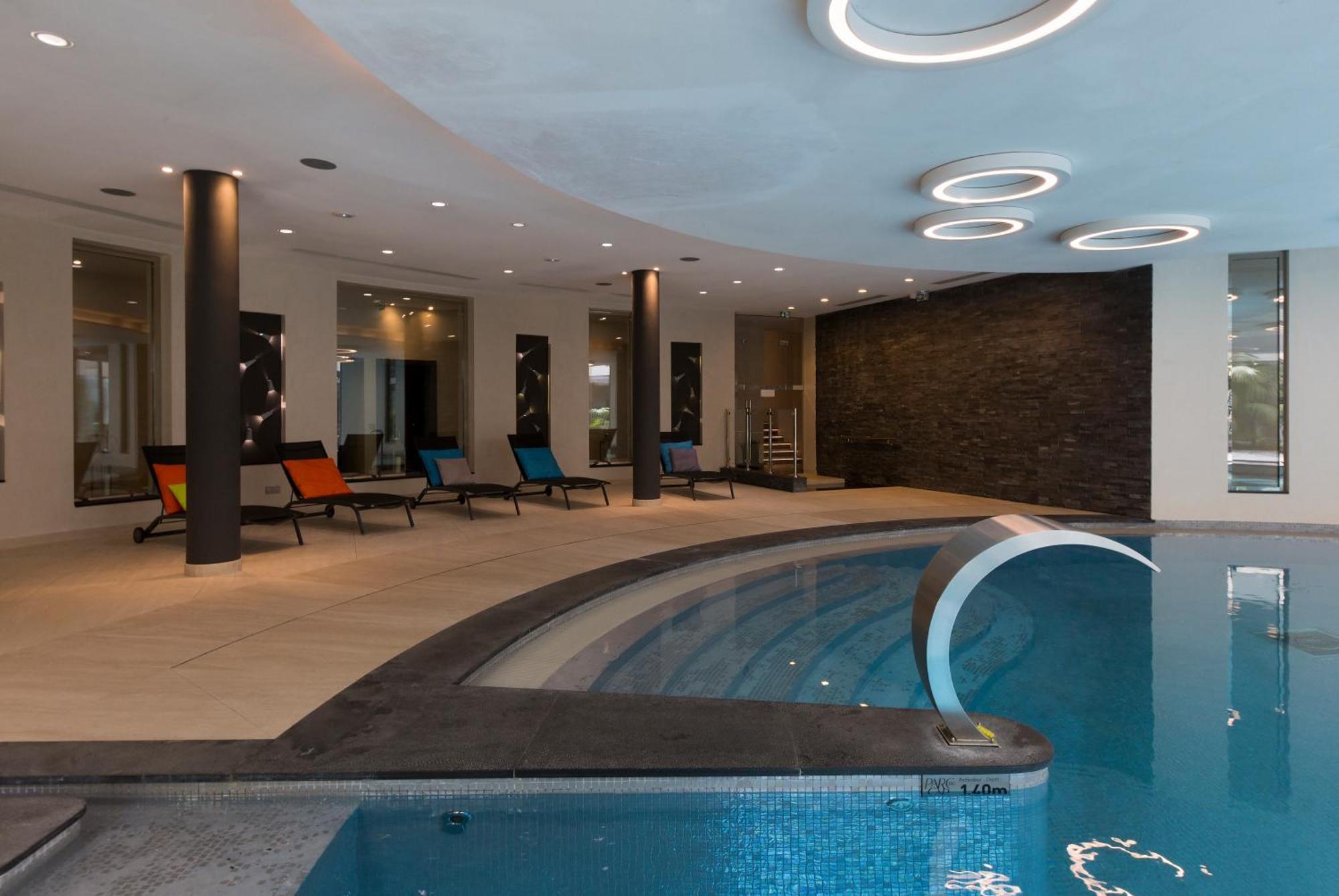 First Cap - Luxury 1br With Terrace In The Prestigious Development Of The French Riviera Antibes